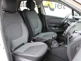 Renault Captur (2014) thumbnail 17