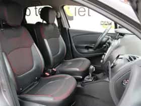 Renault Captur (2015) thumbnail 18
