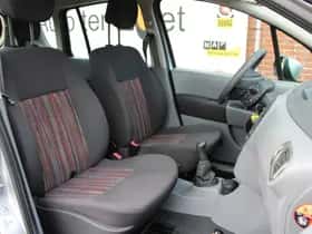 Renault MODUS (2008) thumbnail 19