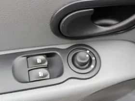Renault MODUS (2008) thumbnail 22