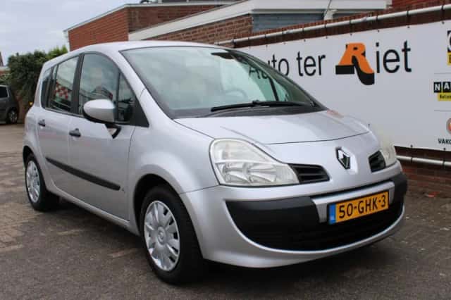 Renault MODUS (2008) thumbnail 6