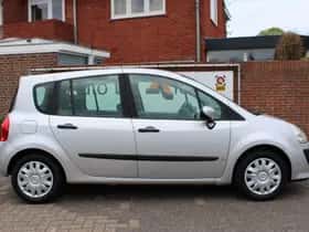 Renault MODUS (2008) thumbnail 7