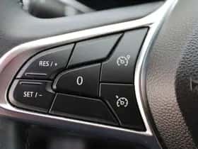 Renault Captur (2024) thumbnail 25