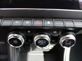 Renault Captur (2024) thumbnail 31