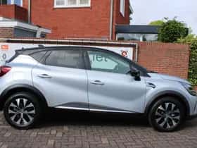 Renault Captur (2024) thumbnail 8