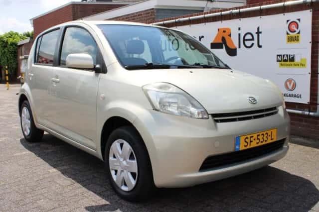Daihatsu SIRION (2006) thumbnail 6