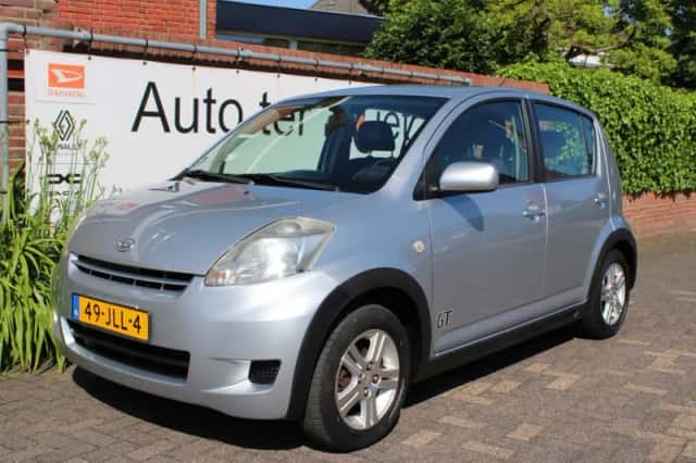 Daihatsu SIRION (2009) thumbnail 1