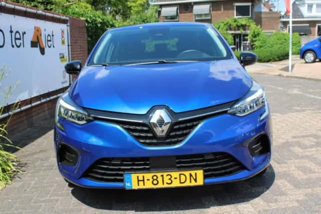 Renault Clio (2020) thumbnail 2