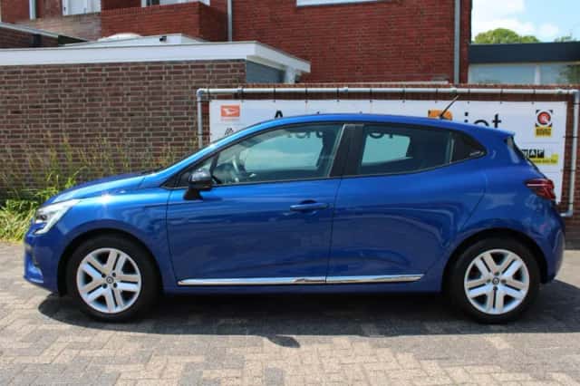 Renault Clio (2020) thumbnail 3