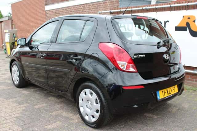 Hyundai i20 (2012) thumbnail 4