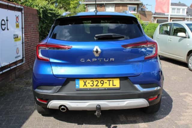 Renault Captur (2020) thumbnail 1