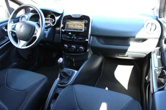 Renault Clio (2014) thumbnail 6