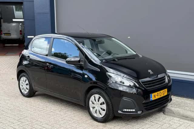 Peugeot 108 (2022) thumbnail 3