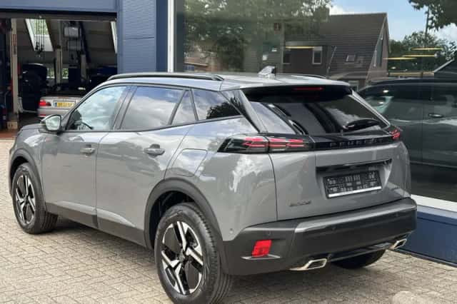 Peugeot 2008 (2008) thumbnail 6