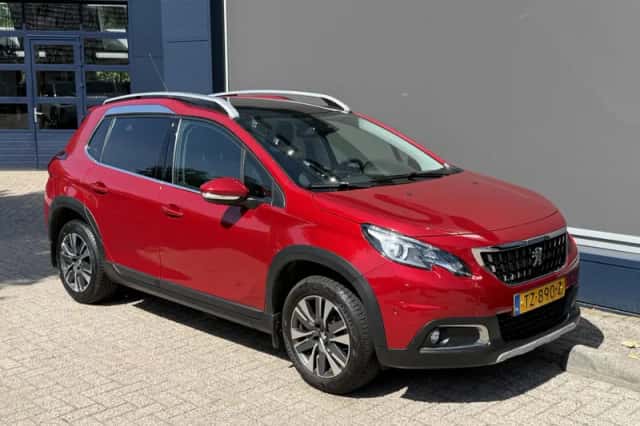 Peugeot 2008 (2018) thumbnail 6