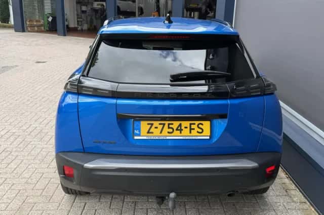 Peugeot 2008 (2023) thumbnail 5