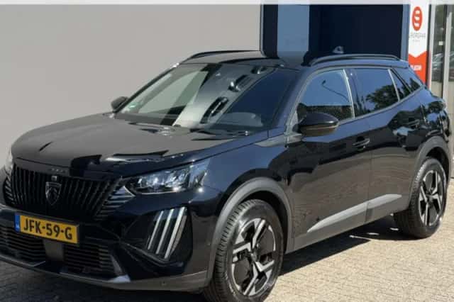 Peugeot 2008 (2024) thumbnail 1
