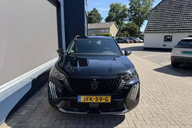 Peugeot 2008 (2024) thumbnail 6