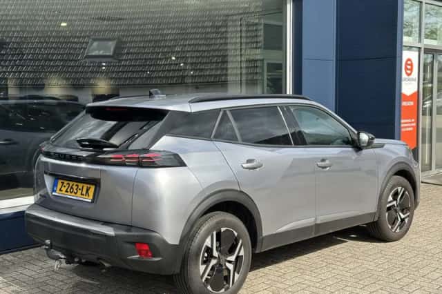 Peugeot 2008 (2023) thumbnail 6