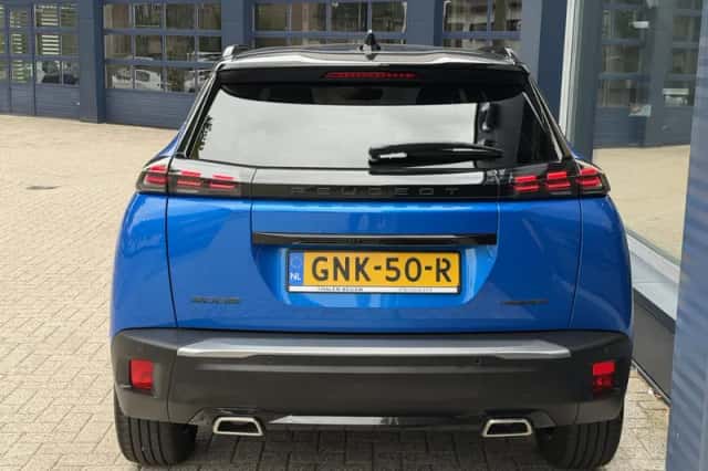 Peugeot 2008 (2024) thumbnail 6