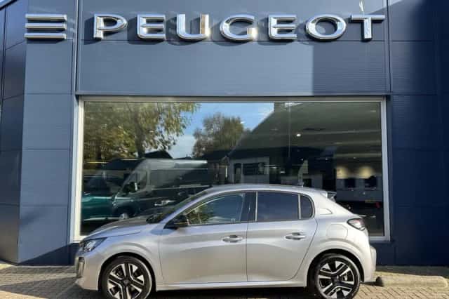 Peugeot 208 (2024) thumbnail 4