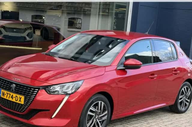 Peugeot 208 (2021) thumbnail 1