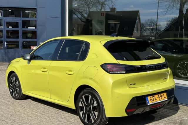 Peugeot 208 (2024) thumbnail 6