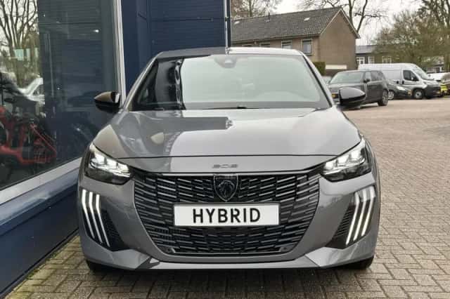 Peugeot 208 (2025) thumbnail 2