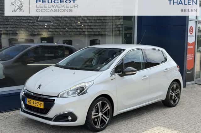 Peugeot 208 (2016) thumbnail 3