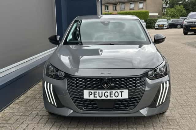 Peugeot 208 (2025) thumbnail 2