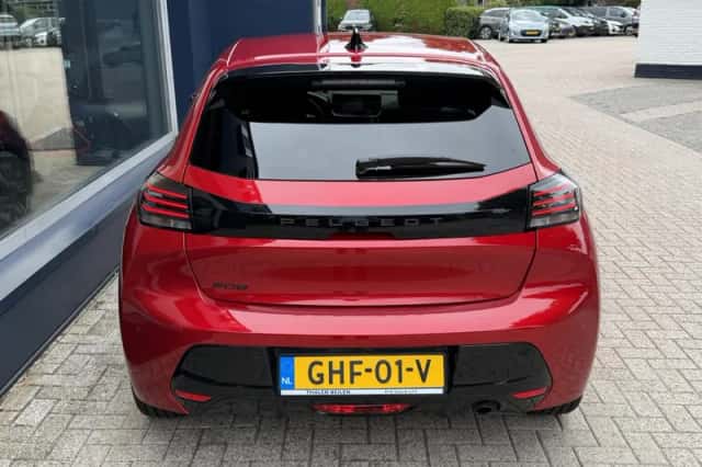 Peugeot 208 (2024) thumbnail 6