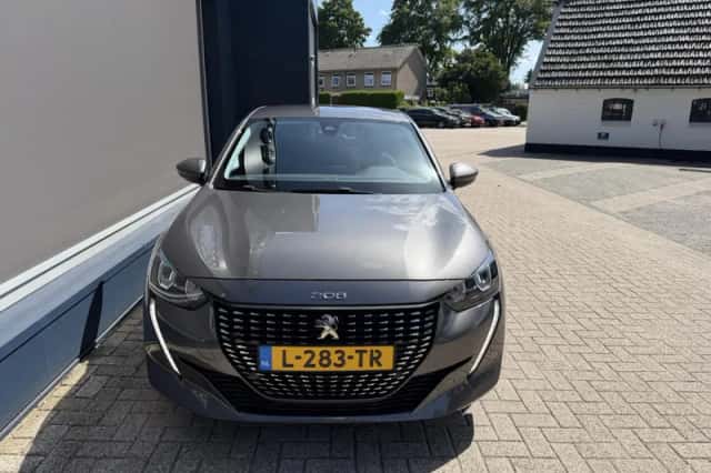 Peugeot 208 (2021) thumbnail 5
