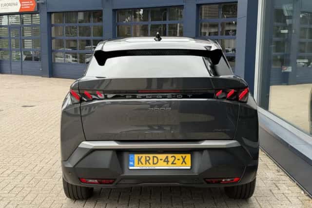 Peugeot 3008 (2025) thumbnail 5
