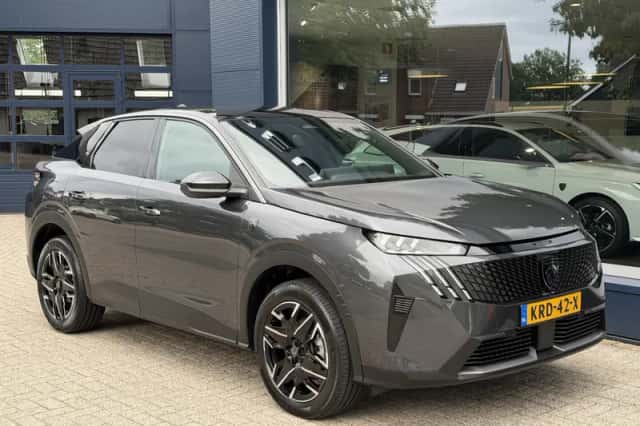 Peugeot 3008 (2025) thumbnail 6