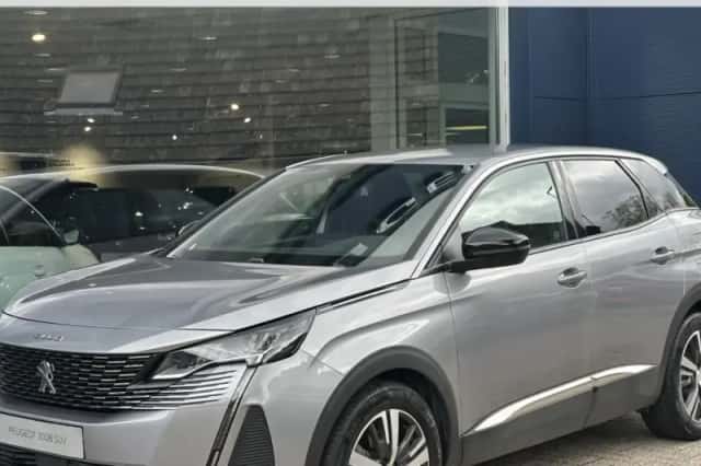 Peugeot 3008 (2024) thumbnail 1