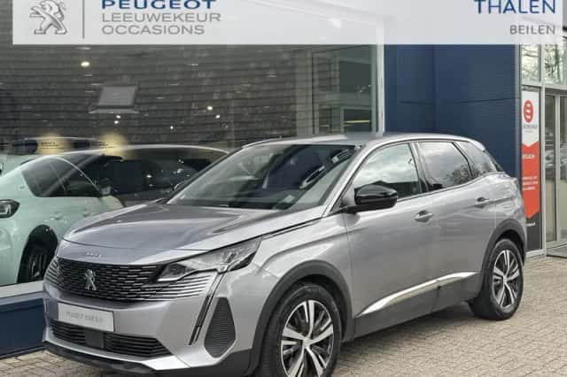 Peugeot 3008 (2024) thumbnail 2