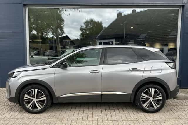 Peugeot 3008 (2024) thumbnail 4