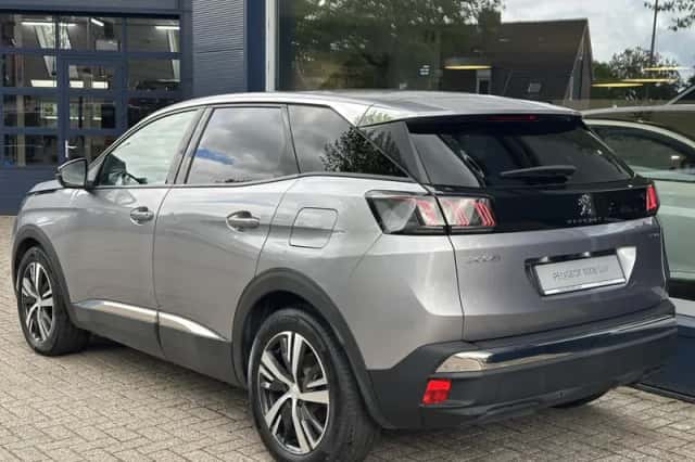 Peugeot 3008 (2024) thumbnail 5