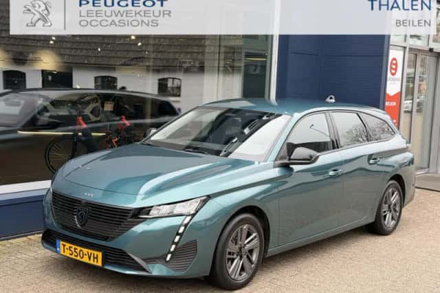 Peugeot 308 (2023) thumbnail 1