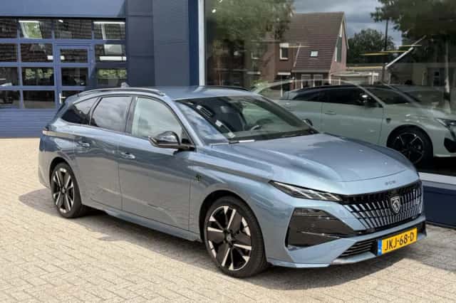 Peugeot 308 (2025) thumbnail 5
