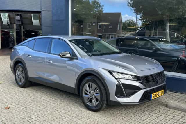 Peugeot 408 (2024) thumbnail 4
