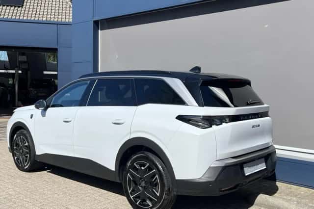 Peugeot 5008 (2025) thumbnail 6