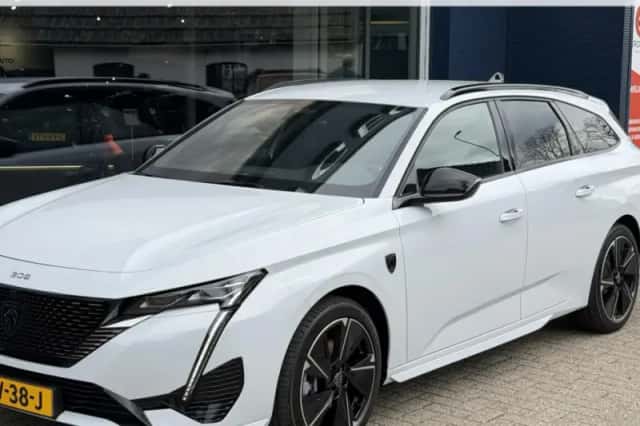 Peugeot e-308 (2026) thumbnail 1