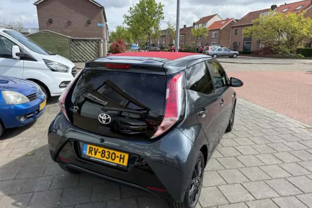 Toyota Aygo (2018) thumbnail 2