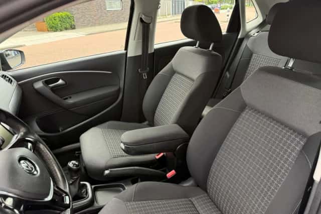 Volkswagen Polo (2016) thumbnail 4