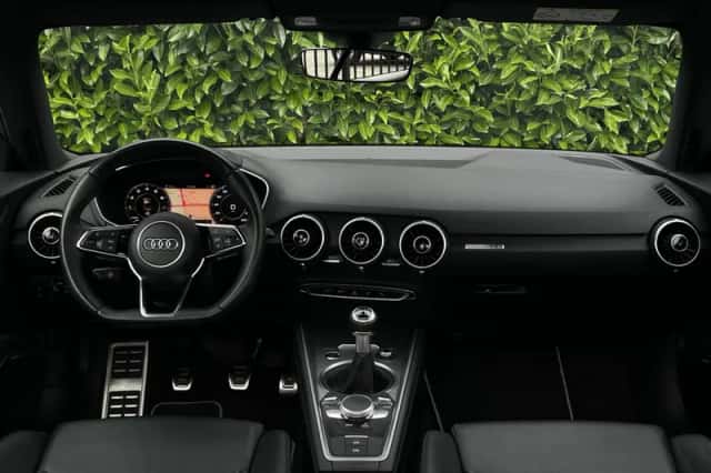 Audi TT (2015) thumbnail 6