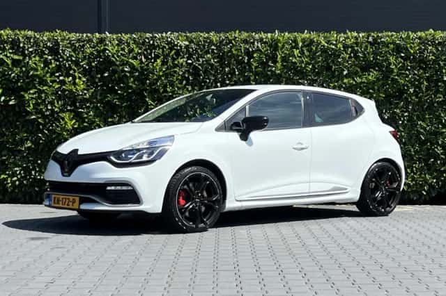 Renault Clio (2015) thumbnail 1