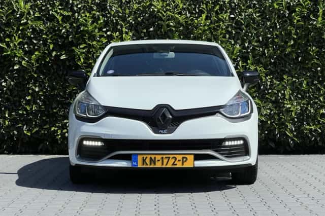 Renault Clio (2015) thumbnail 4