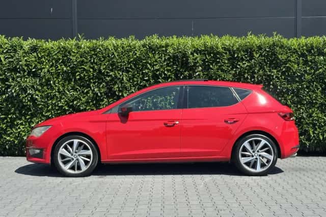 SEAT Leon (2013) thumbnail 2