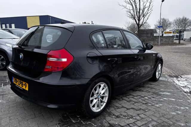 BMW 1-Serie (2010) thumbnail 4